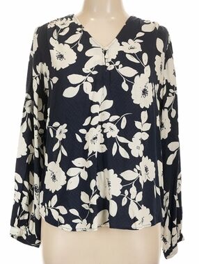 Women’s Navy Blue Floral V-Neck Blouse.sz M